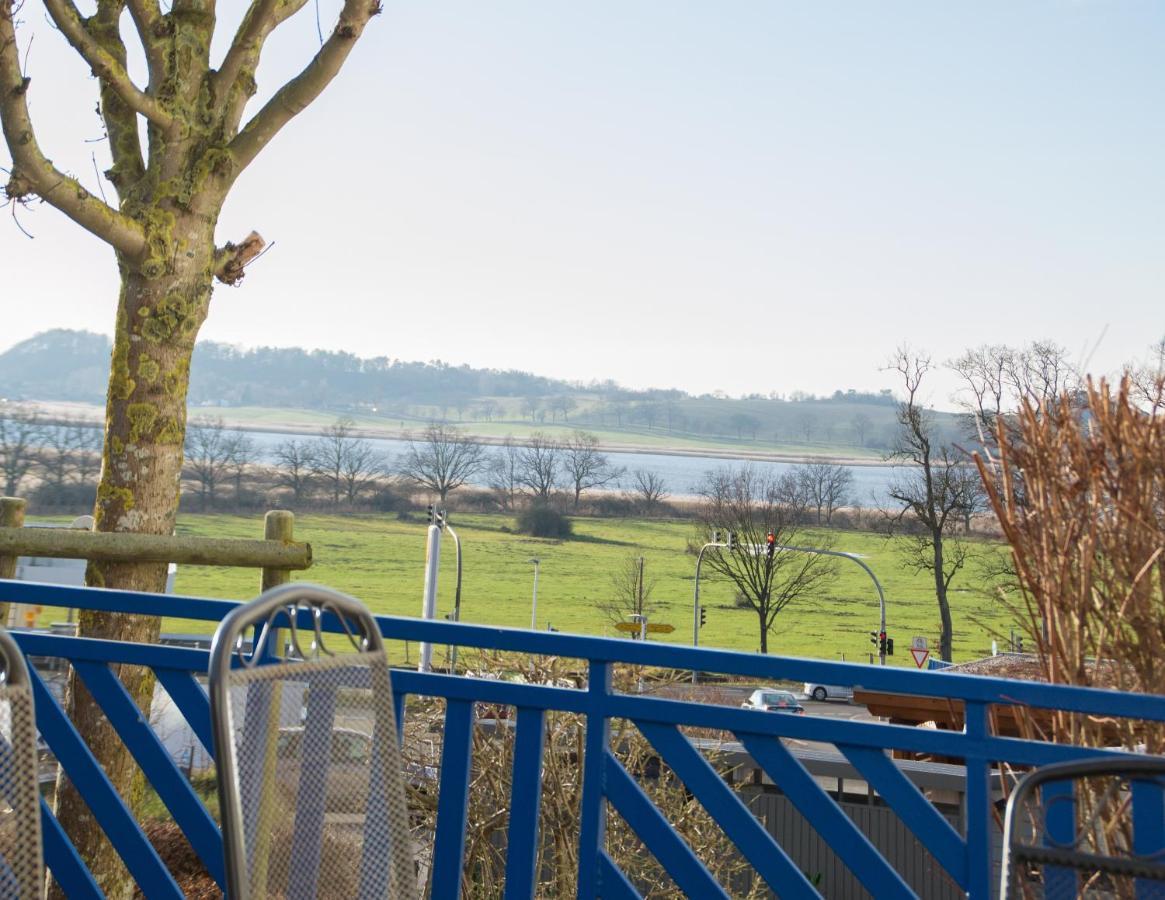 Ferienappartement Mit Seeblick In Der Villa Columba Sellin  Exterior photo